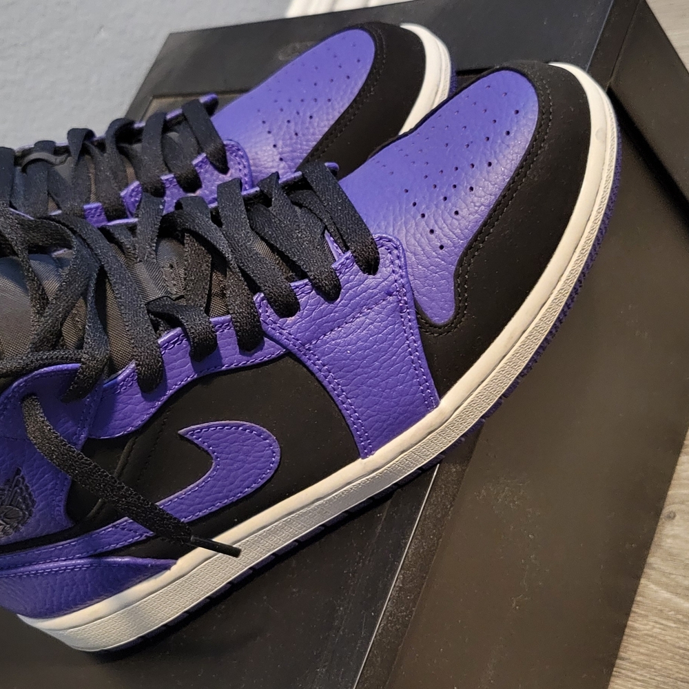 Jordan Black and Purple Sneakers High-Top Style - Picture 3 of 5